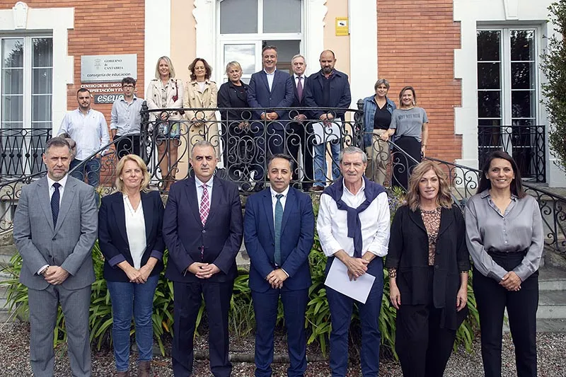 Noticias de Cantabria | El Cántabro | El Gobierno  invertirá 335.000 euros, en 2025, para apoyar el proyecto de Geoparque de Costa Quebrada