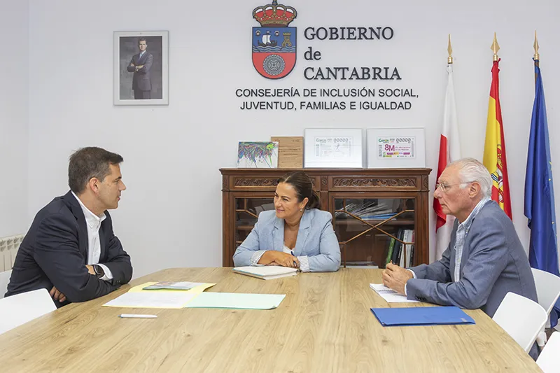 Noticias de Cantabria | El Cántabro | El Gobierno de Cantabria y la UC renuevan su colaboración para organizar el Máster en Gestión de Centros y Servicios de Atención a la Dependencia