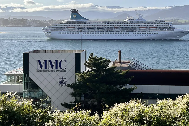 Noticias de Cantabria | El Cántabro | El Museo Marítimo acoge desde mañana la exposición temporal 'Pleamar' de Gema Labayen