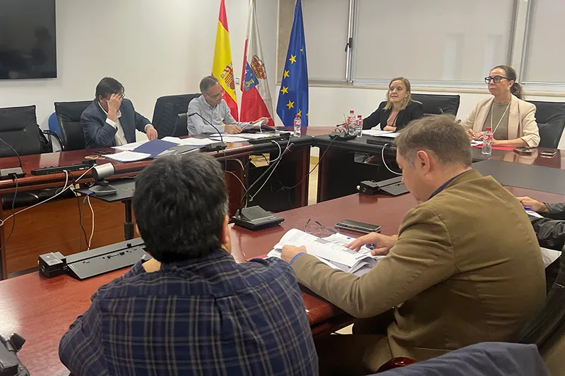 Noticias de Cantabria | El Cántabro | El Gobierno cántabro convocará el 3 diciembre las 20 nuevas plazas de bomberos