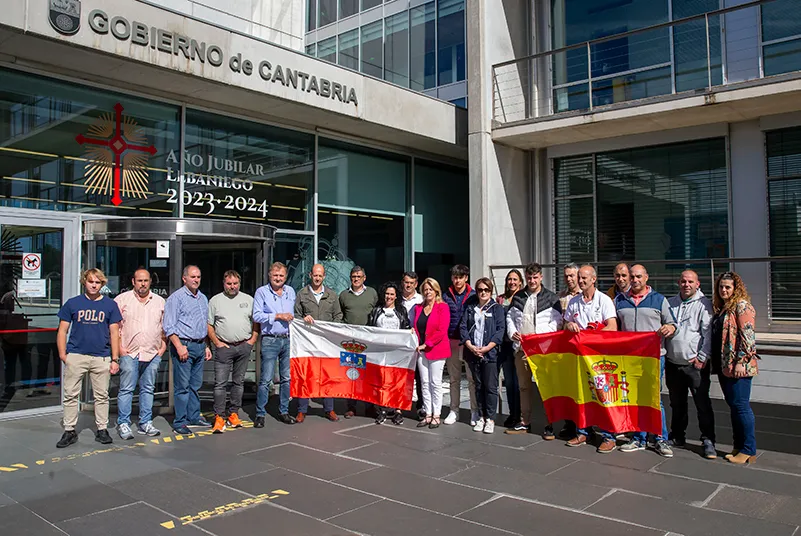 Noticias de Cantabria | El Cántabro | El Gobierno felicita a los ganaderos cántabros por sus éxitos en los campeonatos nacionales de raza frisona y de ganado vacuno