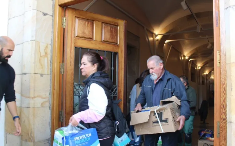 Noticias de Cantabria | El Cántabro | Primer envío de productos destinados a los municipios afectados por la DANA