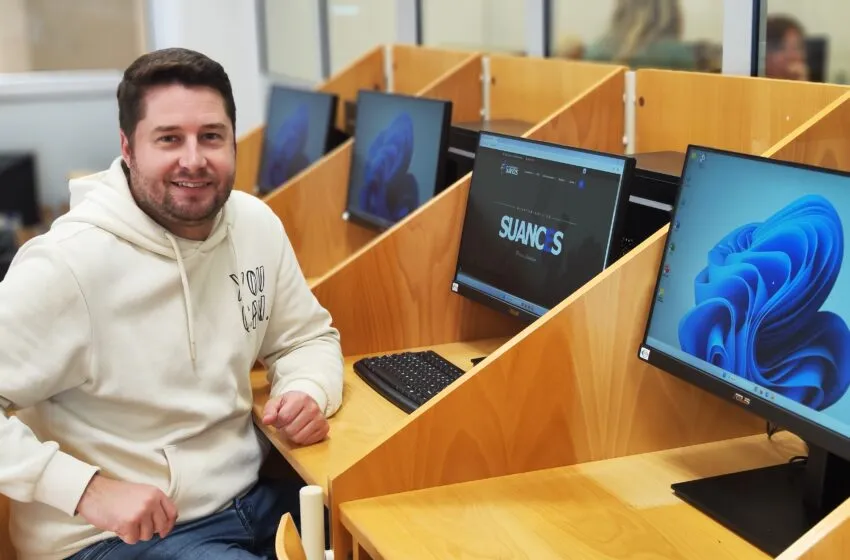  La Biblioteca municipal de Suances renueva sus cuatro puestos de consulta virtual