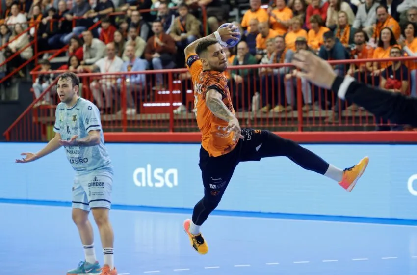  El Bathco BM Torrelavega se prepara para una noche histórica frente al THW Kiel