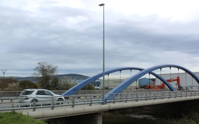 Noticias de Cantabria | El Cántabro | Corte al tráfico del puente sobre el río Híjar por la obra de habilitación de un nuevo ojo