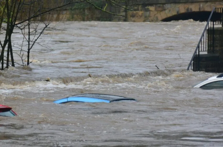  Cómo actuar ante una riada al volante: guía práctica y consejos de supervivencia