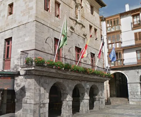 El juicio por prevaricación y malversación en el Ayuntamiento de Castro Urdiales comienza en Cantabria