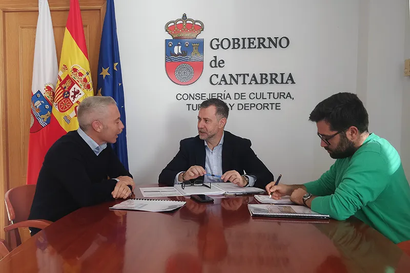 Noticias de Cantabria | El Cántabro | La Consejería de Cultura y el Ayuntamiento de Guriezo estudian recuperar el entorno de la ermita de Las Nieves, patrona del valle