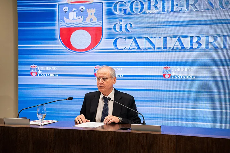  Cantabria reclama un mayor apoyo del Estado para garantizar el futuro de Solvay y evitar el riesgo «serio» de deslocalización de empresas «importantes» de la región