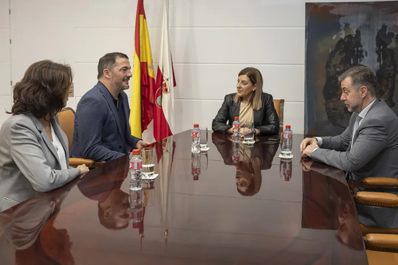 Noticias de Cantabria | El Cántabro | Buruaga apoya la celebración del 140 aniversario de El Capricho de Gaudí de Comillas y su declaración como patrimonio de la UNESCO