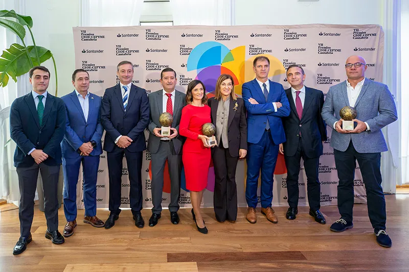 Noticias de Cantabria | El Cántabro | Buruaga pide apoyo a los empresarios para acelerar la aprobación de la Ley de Simplificación Administrativa y critica la "estrategia" de otros partidos para retrasarla