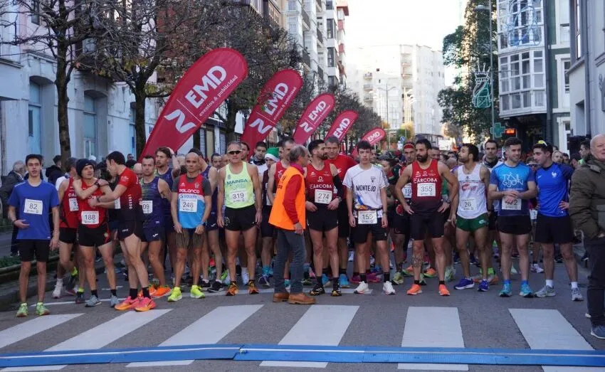 Noticias de Cantabria | El Cántabro | EUKEN ORÁN Y AROA LAGUNA TRIUNFAN EN UNA MULTITUDINARIA SAN SILVESTRE QUE REUNIÓ A MÁS DE 450 CORREDORES EN ASTILLERO