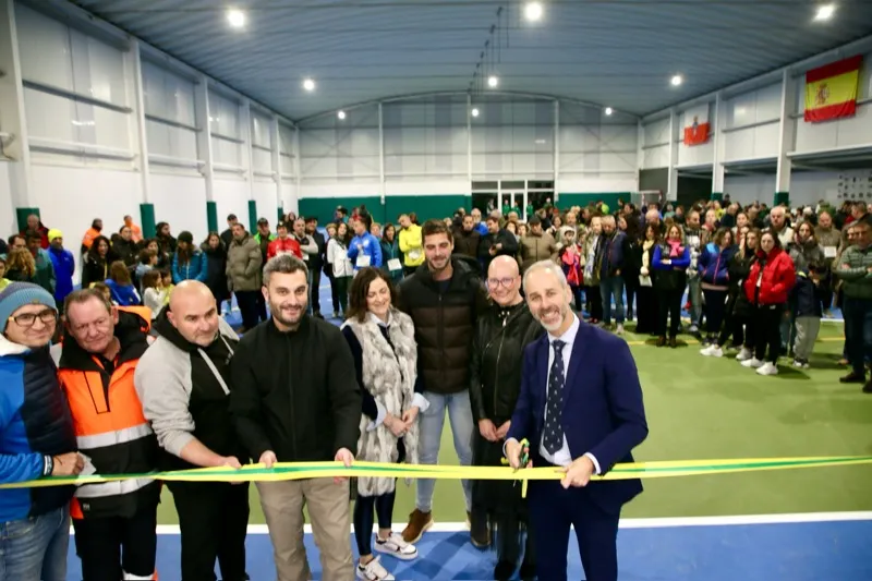  Silva inaugura el pabellón deportivo del CEIP Trasmiera en Ribamontán al Monte