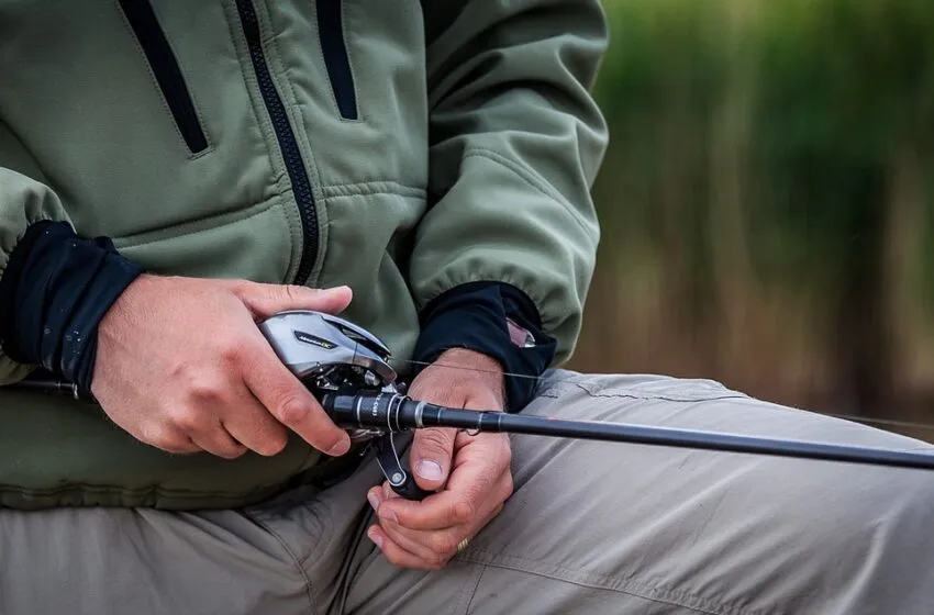 Pesca acuerda con los pescadores recreativos mantener la veda habitual a la captura de jibia o cachón