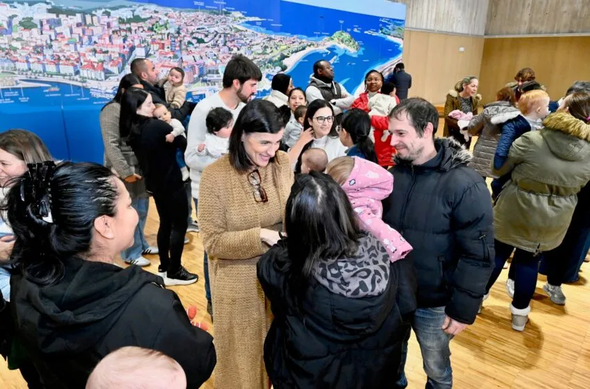  Últimos días para solicitar la ayuda de 200 euros para familias que tengan o adopten un hijo en 2024