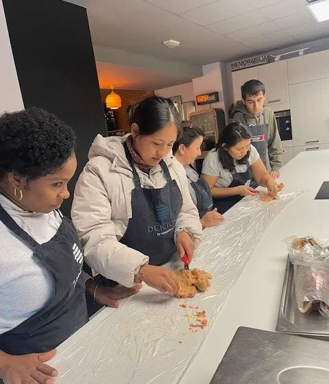 Noticias de Cantabria | El Cántabro | Una decena de personas mejora su formación con la realización de un curso de carnicería y panadería