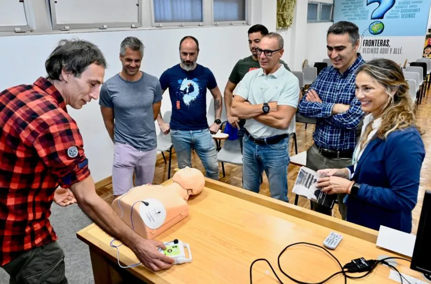 Santander finaliza la primera fase de la formación en soporte vital básico