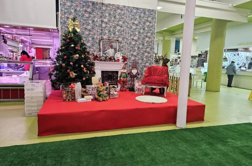  Abre sus puertas la Ludoteca de la Navidad en la Plaza de Abastos