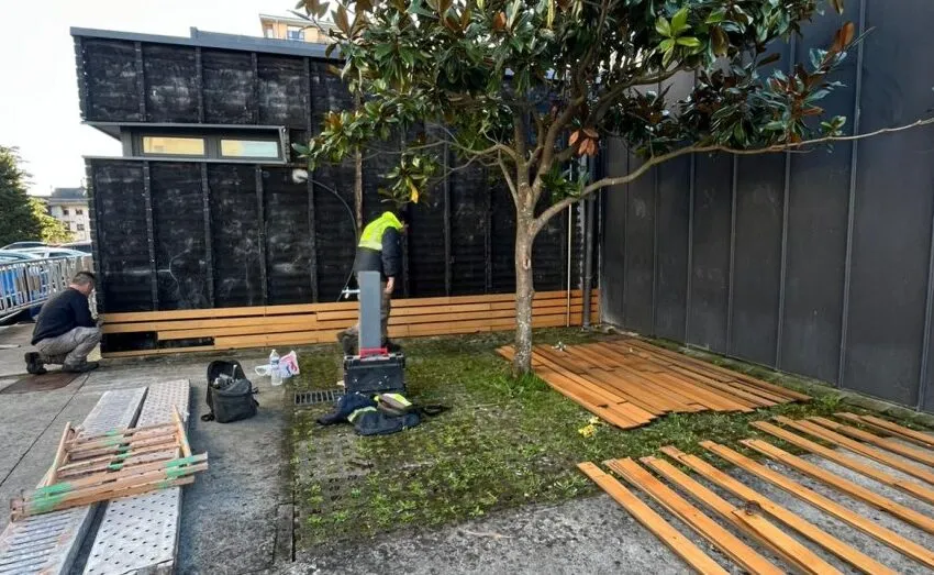 ARRANCA LA OBRA PARA RESTAURAR EL LOCAL DE LA ASOCIACIÓN DE VECINOS LA MARISMA