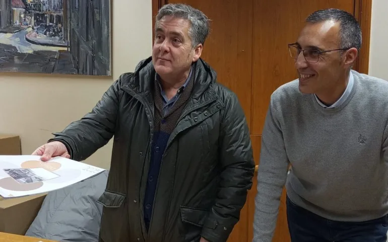 Noticias de Cantabria | El Cántabro | El Ayuntamiento distribuirá 5.000 ejemplares del calendario de 2025 entre los vecinos