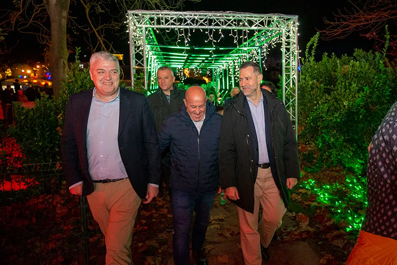  El Gobierno de Cantabria apoya a Cartes en el inicio de su programa navideño