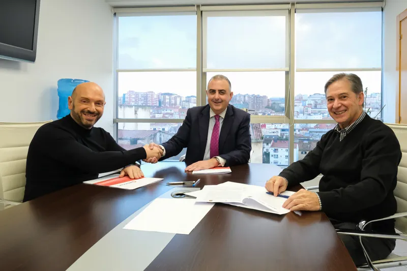  Fomento y Laredo firman la cesión de los terrenos necesarios para la construcción de 37 VPO en régimen de alquiler asequible