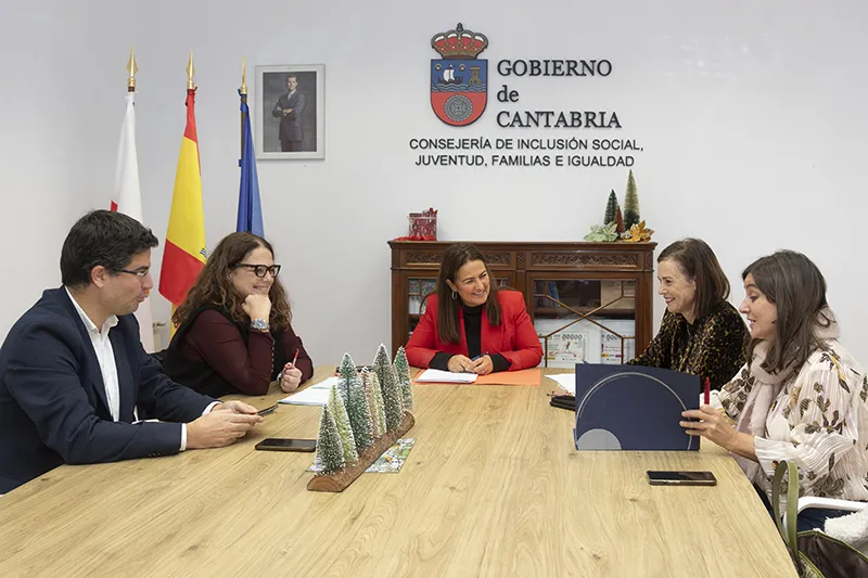 La Fundación Cántabra para la Salud y Bienestar Social aprueba el plan de actuación 2025 para impulsar acciones y programas con un enfoque preventivo y asistencial