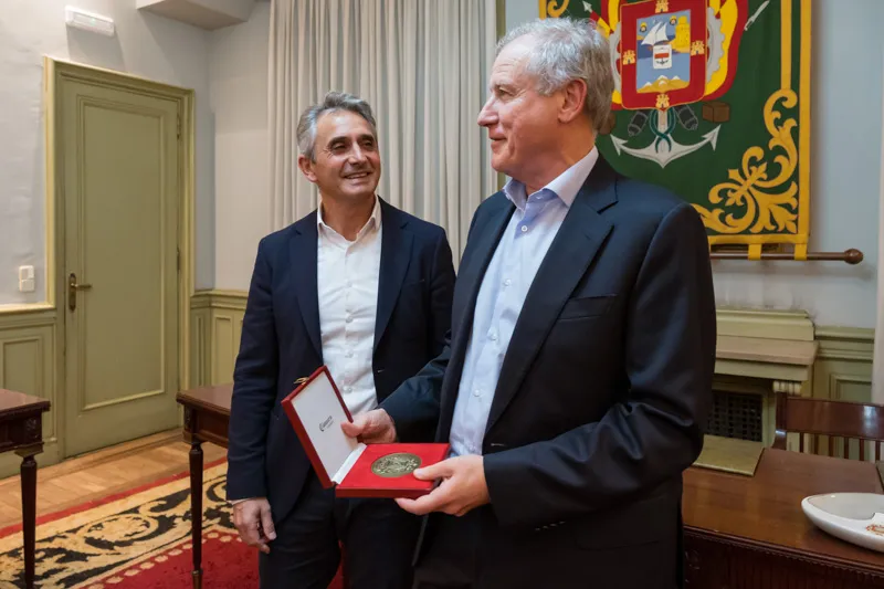  Arasti afirma que el apoyo del Gobierno a la Cámara de Comercio «nunca había sido tan claro y decidido» como en la presente legislatura