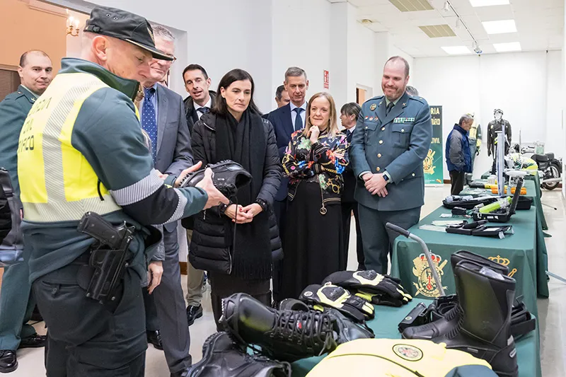  Urrutia considera «fundamental» la labor de la Agrupación de la Tráfico de la Guardia Civil y dice que es la «garantía» de la seguridad en las carreteras
