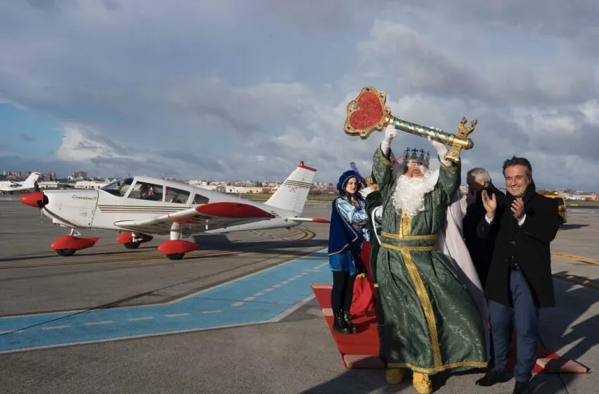  Medio millar de participantes acompañarán a los Reyes Magos en el recorrido de la Cabalgata por el centro urbano de Camargo