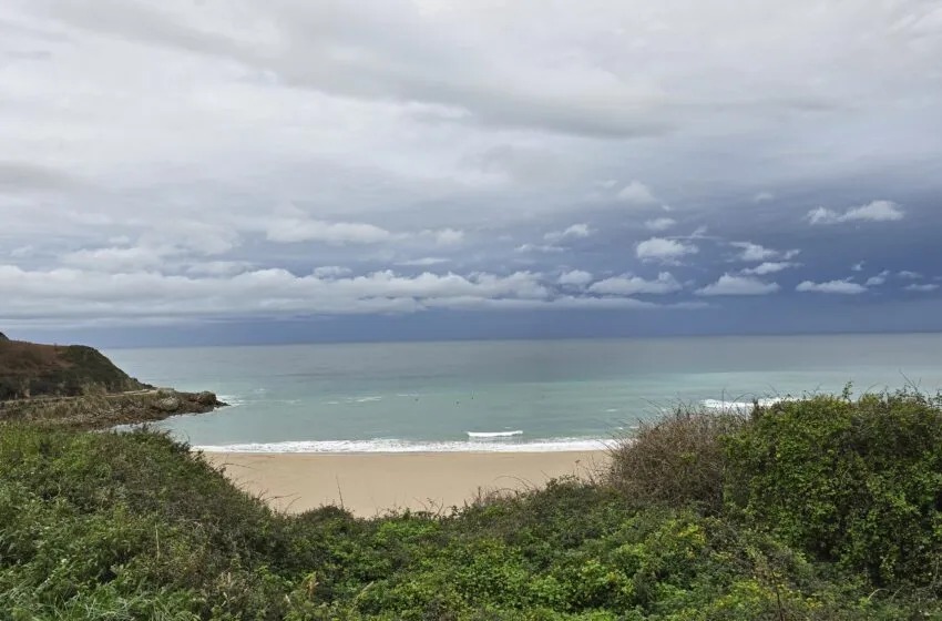La playa de Usgo: un rincón natural de ensueño en Cantabria