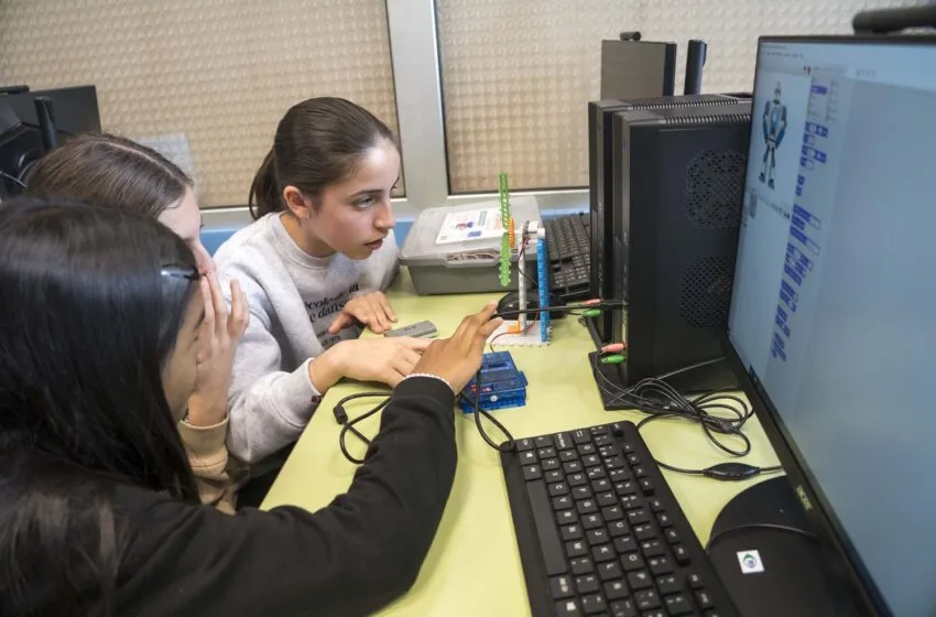  Camargo da inicio a una nueva fase de la campaña de fomento de la cultura emprendedora en la comunidad educativa