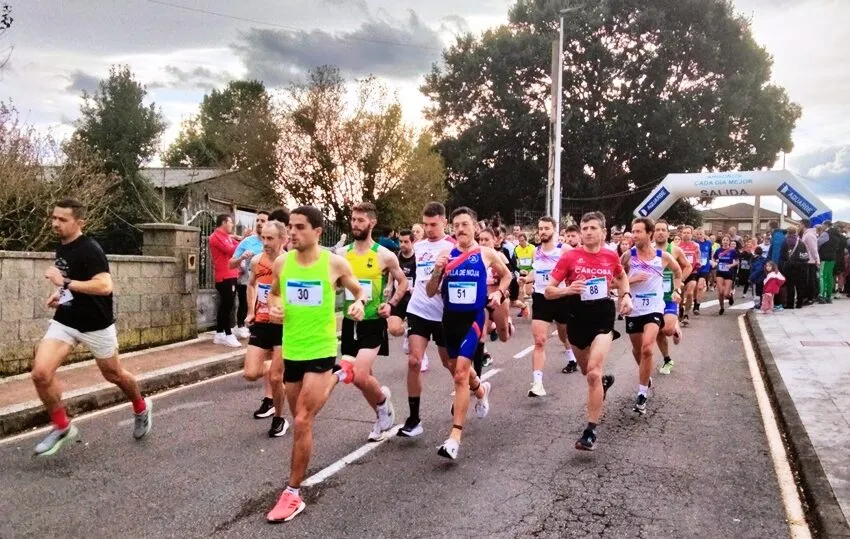  Fernando García y Ngelia Miguel, ganadores de la Carrera Solidaria de Argoños