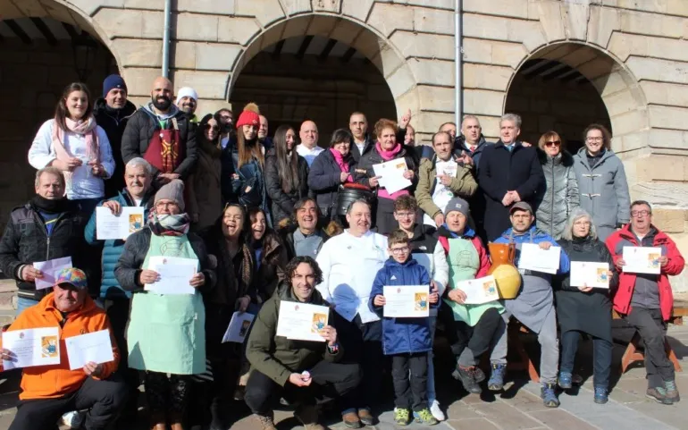 Noticias de Cantabria | El Cántabro | Adela Lorenzo gana el XXXII Concurso de Ollas Ferroviarias de la festividad de San Sebastián