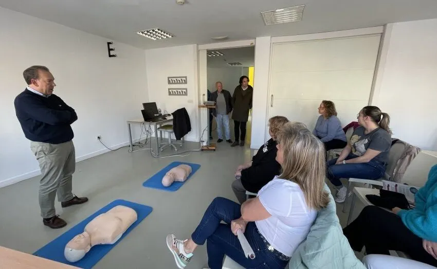  LAS FIESTAS DE SAN JOSÉ 2025 INCLUIRÁN NUEVAMENTE EN SU PROGRAMA TALLERES DE REANIMACIÓN CARDIOPULMONAR