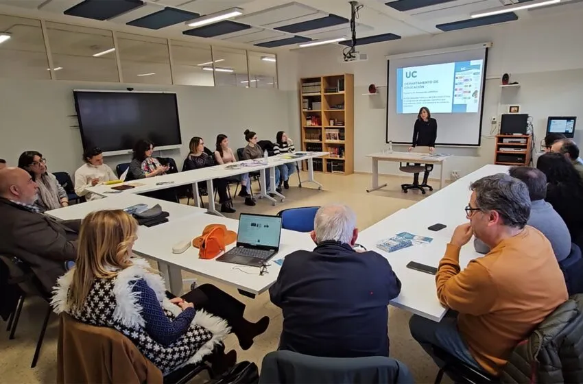  El proyecto de divulgación ‘Investigación para la mejora educativa’ de la UC acerca la ciencia a los docentes de Cantabria