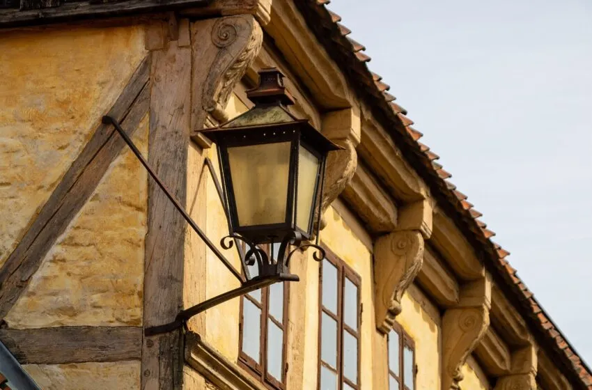 Noticias de Cantabria | El Cántabro | El Gobierno de Cantabria renueva la red de alumbrado público de Campoo de Yuso para mejorar la eficiencia energética del municipio