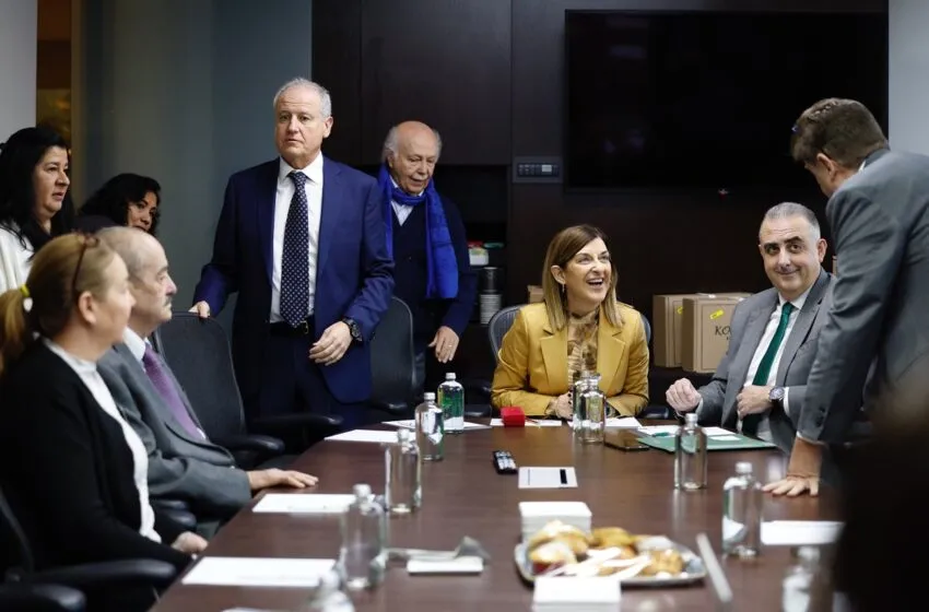  La presidenta Buruaga apoya la expansión de Norcantabric en el Parque Empresarial Alto Asón de Ramales de la Victoria