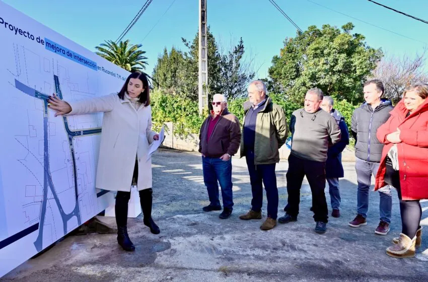  Las obras de mejora de accesos y abastecimiento de agua en Rucandial finalizarán este verano