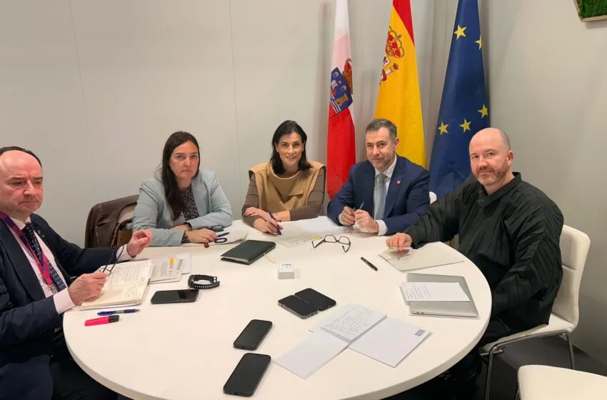  Ayuntamiento, Reina Sofía y Gobierno regional inician reuniones sobre la gestión del centro asociado