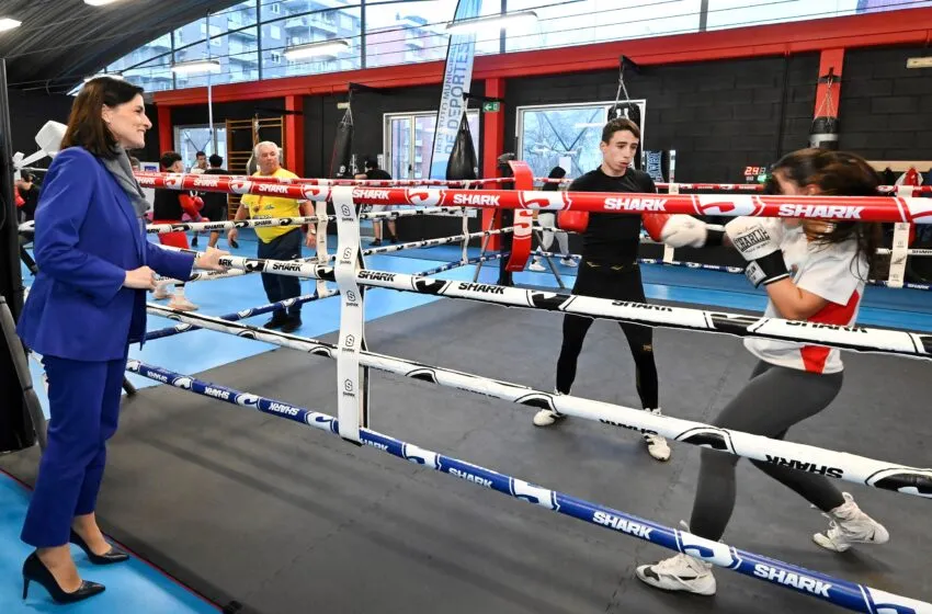  El Ayuntamiento renueva y moderniza el pabellón María Blanchard