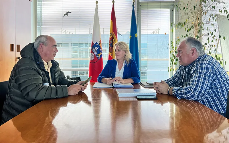  Desarrollo Rural estudia obras de mejora de caminos en el Ayuntamiento de Saro