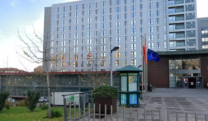  La Fundación Marqués de Valdecilla apoya la muestra ‘Revelando Sentimientos’ de la Asociación Española Contra el Cáncer que recoge casi una treintena de fotos realizadas por pacientes