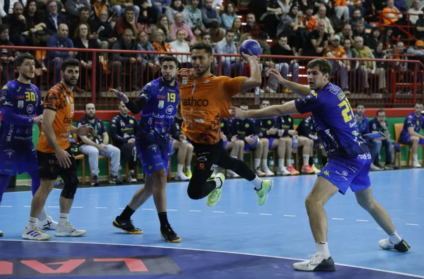 Noticias de Cantabria | El Cántabro | El Palau espera a un Bathco BM Torrelavega en busca de su oportunidad