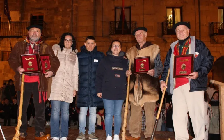 Noticias de Cantabria | El Cántabro | Los cantos de Las Marzas resuenan en las voces de las rondas reinosanas