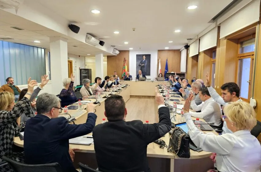  El Centro Cultural de La Lechera y el Palacio Municipal centran el debate de Pleno extraordinario