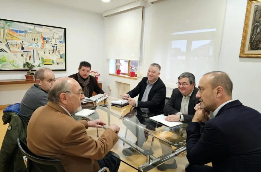 Noticias de Cantabria | El Cántabro | El alcalde se reúne con la nueva junta de gobierno del Colegio de Agentes Comerciales de Cantabria 