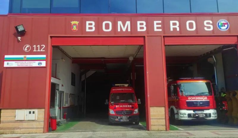  El Gobierno incorporará de manera definitiva a 13 bomberos y formará a los efectivos de la bolsa para que puedan cubrir puestos temporales