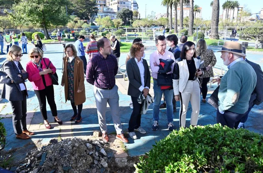  El Ayuntamiento trasplantará dos palmeras en Piquío para preservar el diseño del espacio