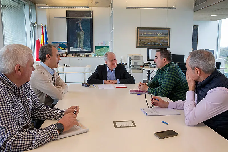  El Gobierno de Cantabria colaborará con el Ayuntamiento de Santoña en mejorar la eficiencia energética del municipio